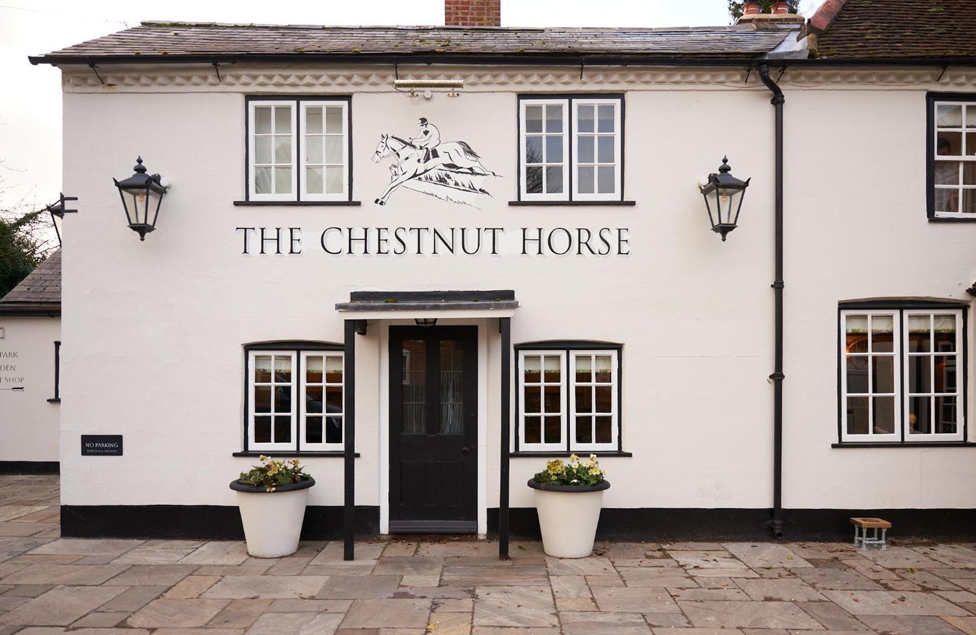 温切斯特 The Chestnut Horse酒店 外观 照片